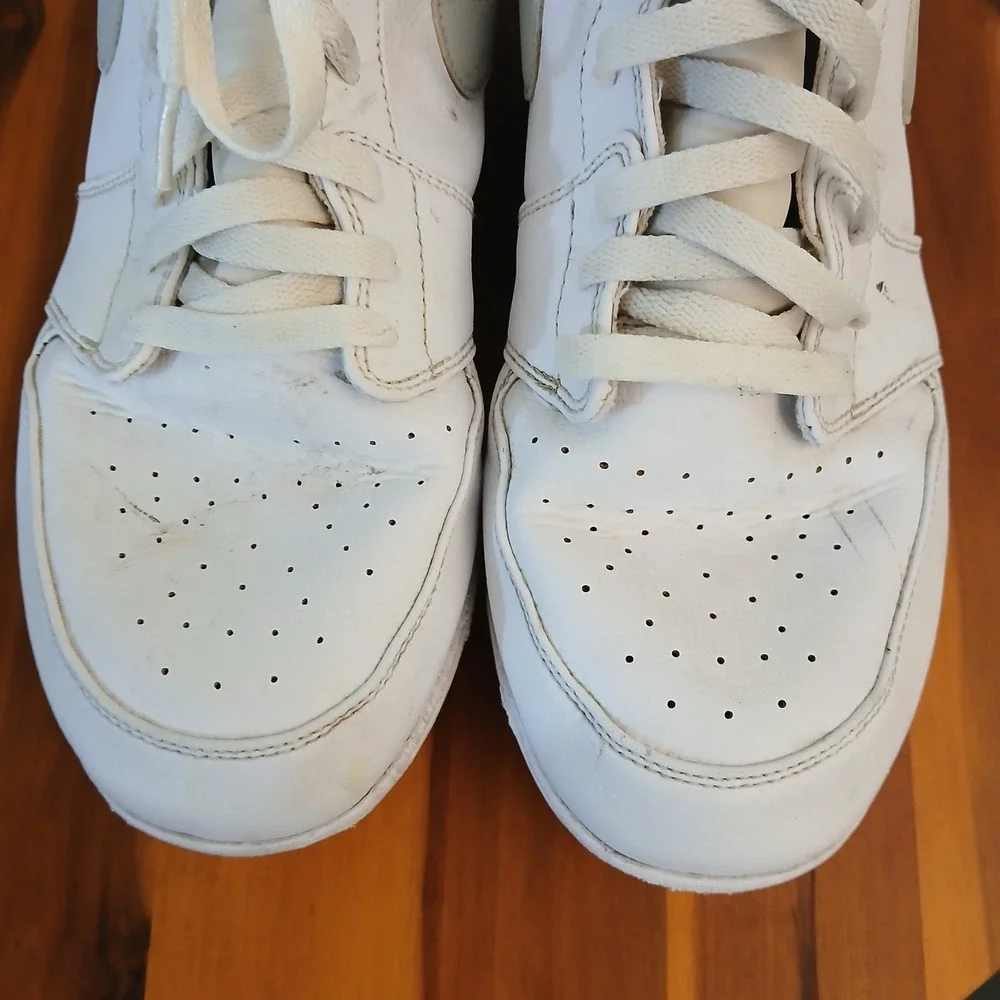 Nike Air Jordan 1 Mid Retro Mens 13 White High Top Football Cleats FJ6805-101